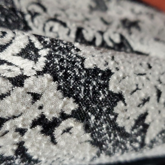 Fit and Flare dress - Picture 5 of 6